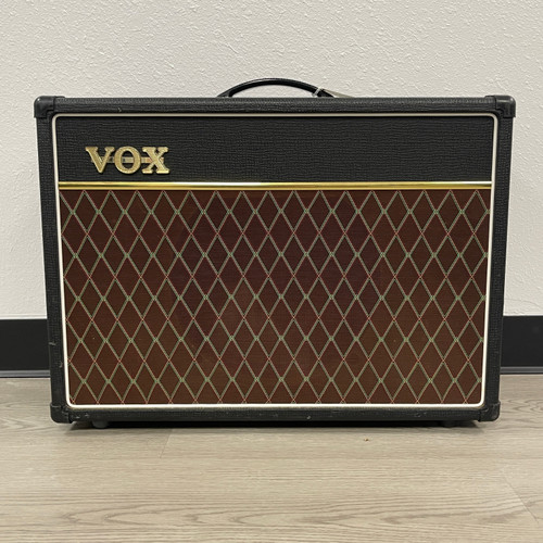 Vist Large View of Product Image Which is Used - Vox AC15C1 1 x 12 Guitar Speaker Cabinet 