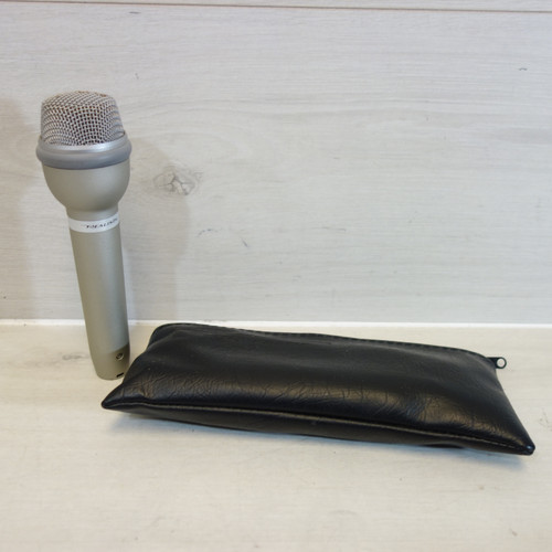 Vist Large View of Product Image Which is Used Realistic 33-1070B Microphone