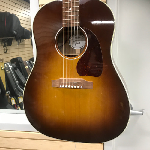 Vist Large View of Product Image Which is Used Gibson J-45 STUDIO WALNUT Solid Top Acoustic Guitar Tobacco Sunburst