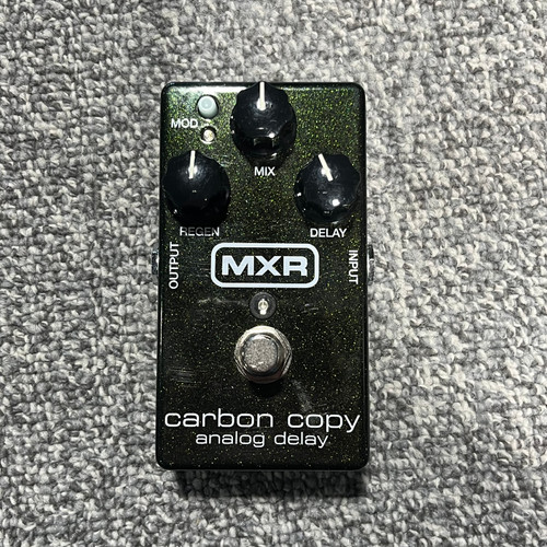 Vist Large View of Product Image Which is Used MXR CARBON COPY ANALOG DELAY Guitar Pedal