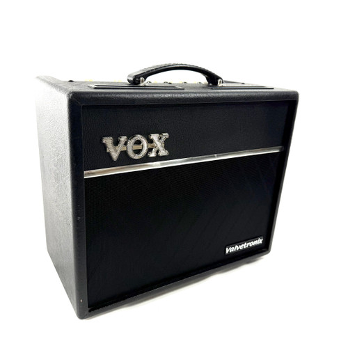 Vist Large View of Product Image Which is Used Vox Valvetronix VT20+ Guitar Combo Amplifier 1x8