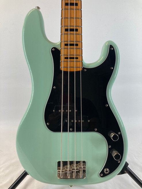 Vist Large View of Product Image Which is Used Squier 70S CLASSIC VIBE PRECISION Bass Guitar