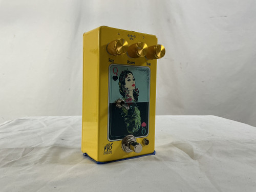 Vist Large View of Product Image Which is Used MAS EFFECTS SONA FUZZ Fuzz Pedal