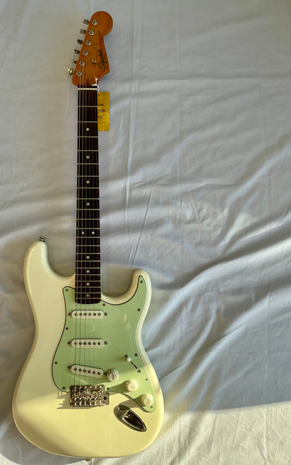 Vist Large View of Product Image Which is Used Squier 60S VIBE STRAT S Type Electric Guitar White 6-String