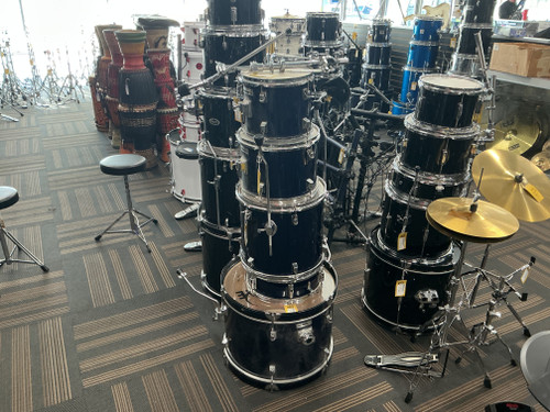 Vist Large View of Product Image Which is Used Taye SPOTLIGHT 5 PIECE Drum Shell Kit Blue