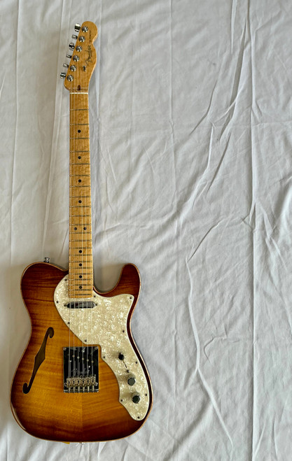 Vist Large View of Product Image Which is Used Fender SELECT TELECASTER  Electric Guitar Sunburst 6-String