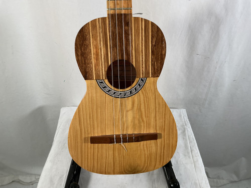 Vist Large View of Product Image Which is Used LAS CRUCES CUATRO AS-IS Baritone Ukulele