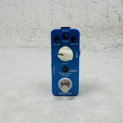 Vist Large View of Product Image Which is Used Mooer Ensemble King Chorus Pedal