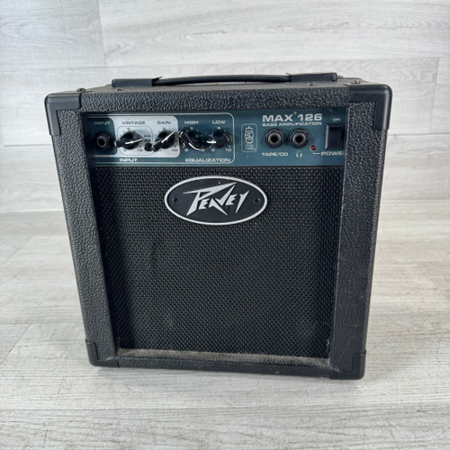 Vist Large View of Product Image Which is Used Peavey MAX 126 - 10-watt 1 x 6.5-inch Bass Combo Amplifier