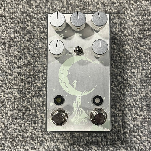 Vist Large View of Product Image Which is Used WALRUS AUDIO SLOTVA MULTI-TEXTURE REVERB Guitar Pedal