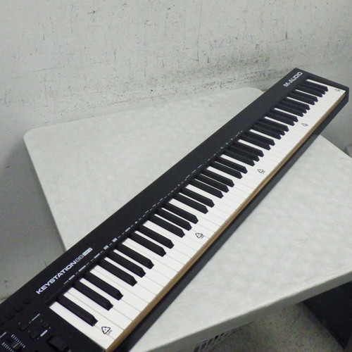 Vist Large View of Product Image Which is Used M-Audio Keystation 88 Mk3 88-Key Keyboard 88-key