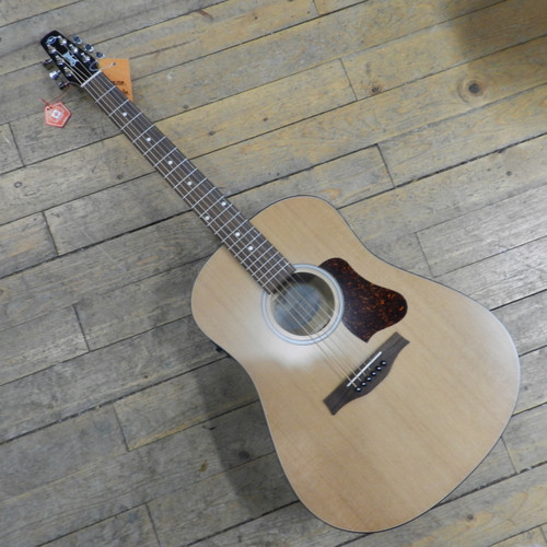 Vist Large View of Product Image Which is Used Seagull S6 ORIGINAL SLIM PRESYS II Solid Top Acoustic Guitar Natural
