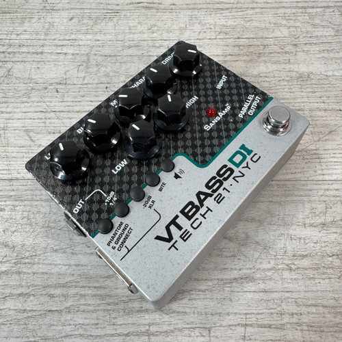 Vist Large View of Product Image Which is Used Tech 21 SansAmp VT Bass DI Pedal
