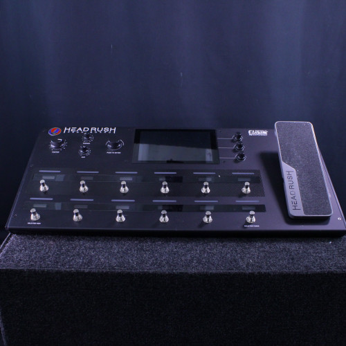 Vist Large View of Product Image Which is Used Headrush PEDALBOARD FIRST VERSION W/B/P Floorboard Amp Modeling + FX