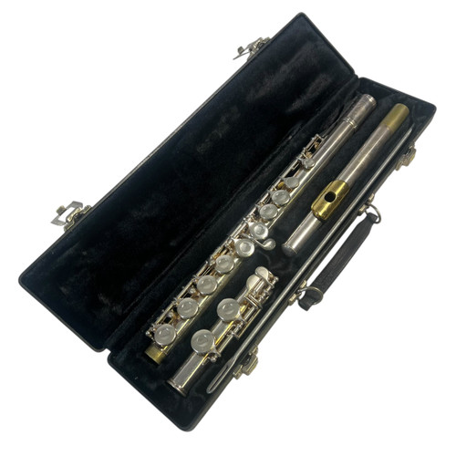 Vist Large View of Product Image Which is Used Gemeinhardt 22SP SILVER PLATED STUDENT FLUTE