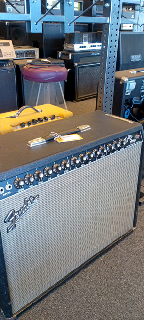 Vist Large View of Product Image Which is Used Fender TWIN AMP Tube Guitar Amp 2 x 12