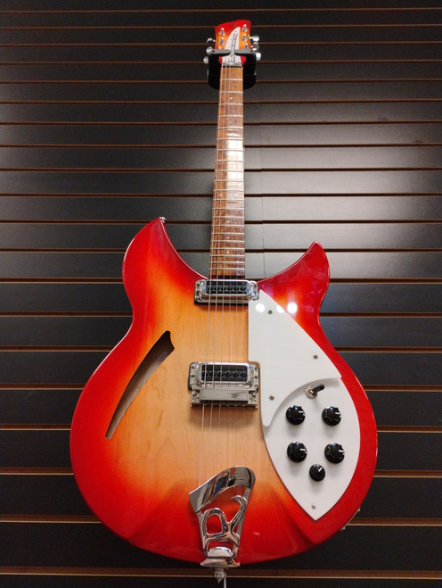 Vist Large View of Product Image Which is Used Rickenbacker 360 FIREGLO 2025 Electric Guitar Cherry Sunburst 6-String