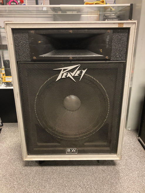 Vist Large View of Product Image Which is Used Peavey 115 International Cab with Black Widow Speaker
