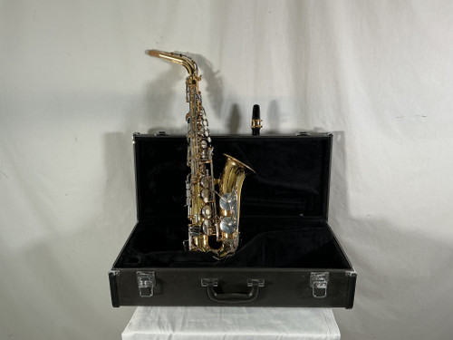 Vist Large View of Product Image Which is Used Yamaha YAS-26 Alto Saxophone