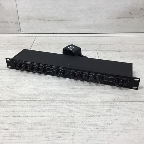 Vist Large View of Product Image Which is Used Alesis 3630 Compressor