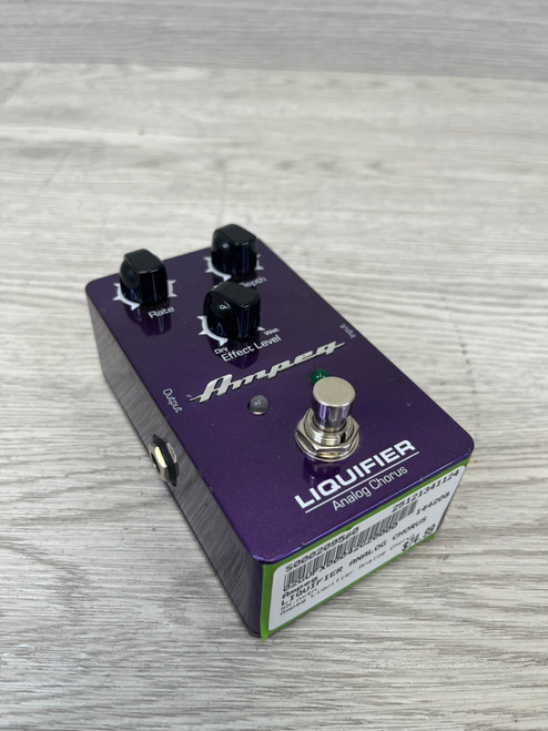 Vist Large View of Product Image Which is Used Ampeg LIQUIFIER ANALOG CHORUS Chorus Pedal
