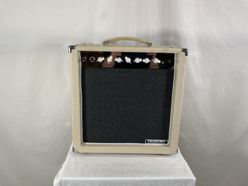 Vist Large View of Product Image Which is Used Monoprice STAGE RIGHT 611815 1 x 12 Tube Combo Amplifier 1 x 12