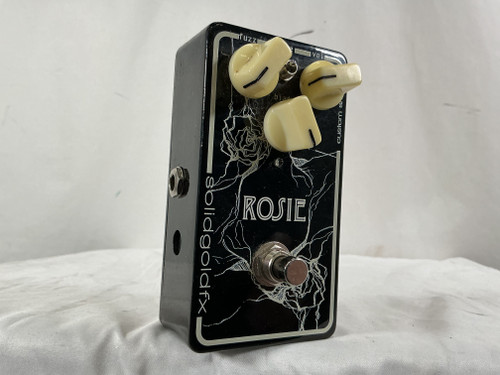 Vist Large View of Product Image Which is Used SolidGoldFX ROSIE FUZZ PEDAL Fuzz Pedal