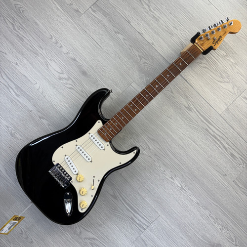 Vist Large View of Product Image Which is Used Squier BY FENDER STRAT S Type Electric Guitar Black 6-String