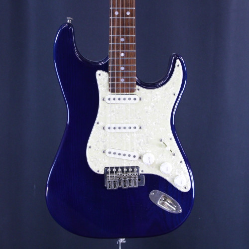Vist Large View of Product Image Which is Used Hamer DAYTONA USA 90S DARK BLUE S Type Electric Guitar Blue 6-String
