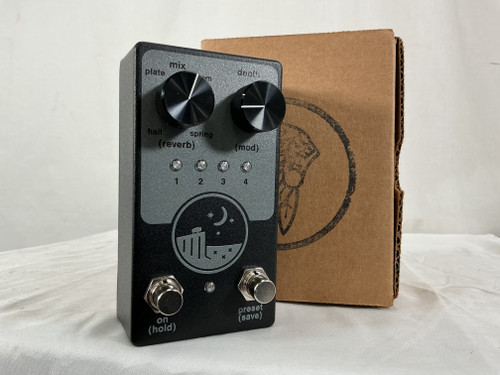 Vist Large View of Product Image Which is Used NATIVE AUDIO GHOST RIDGE V1.5 NOS Reverb Pedal
