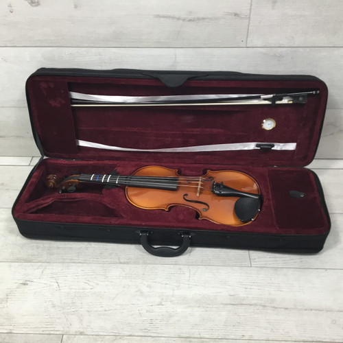 Vist Large View of Product Image Which is Used Knilling Bucharest 3105F 4/4 Violin