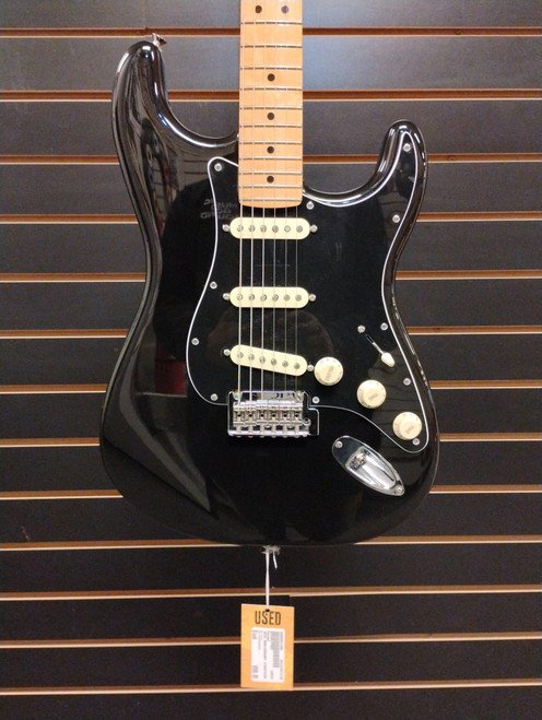 Vist Large View of Product Image Which is Used Fender 70TH ANNIVERSARY STRATOCASTER Electric Guitar Black 6-String