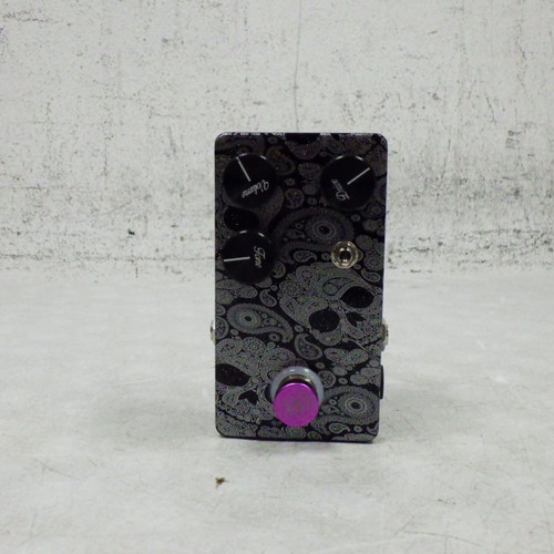 Vist Large View of Product Image Which is Used Flattley Guitar Pedals Revolution Overdrive Pedal