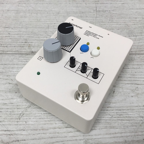 Vist Large View of Product Image Which is Used Superlunar SR-01 Analog Saturation Device Fuzz Pedal