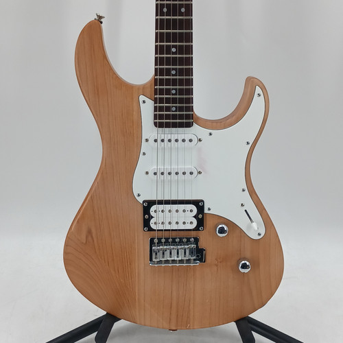 Vist Large View of Product Image Which is Used Yamaha PAC112V PACIFICA Super S Electric Guitar Natural 6-String