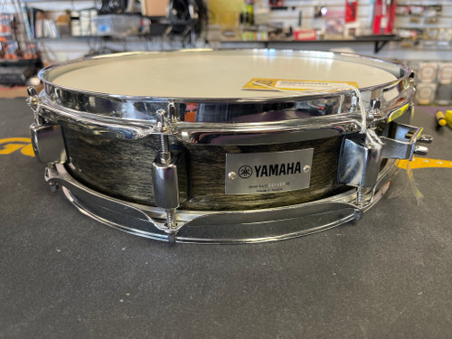 Vist Large View of Product Image Which is Used Yamaha 13 WOOD PICCOLO SNARE Wood Snare Drum 13"