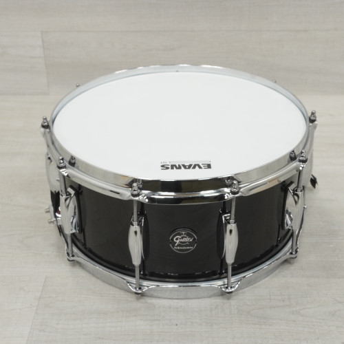Vist Large View of Product Image Which is Used Gretsch 14x6.5 Renown Wood Snare Drum