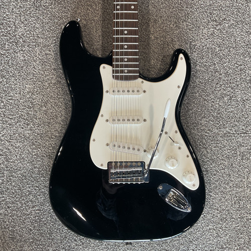 Vist Large View of Product Image Which is Used SQUIER AFFINITY STRAT Electric Guitar