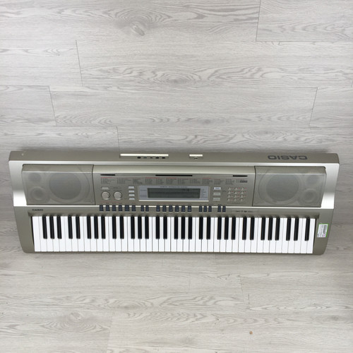 Vist Large View of Product Image Which is Used Casio WK-200 76-KEY KEYBOARD W/AC 76-Key Keyboard 76-key
