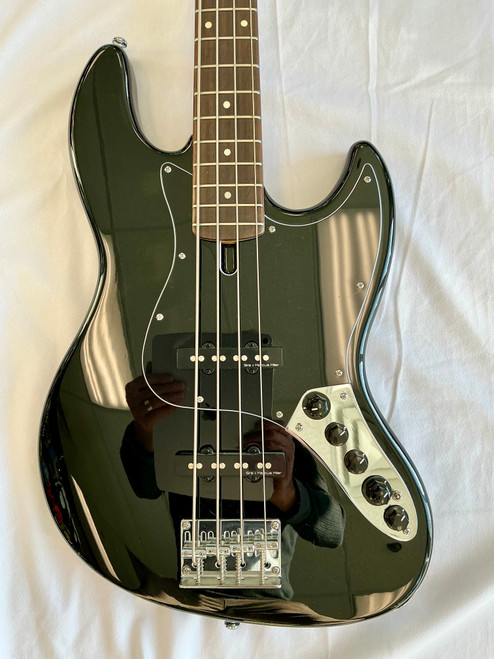 Vist Large View of Product Image Which is Used Sire MARCUS MILLER V3 P Type Bass Guitar Black 4-String