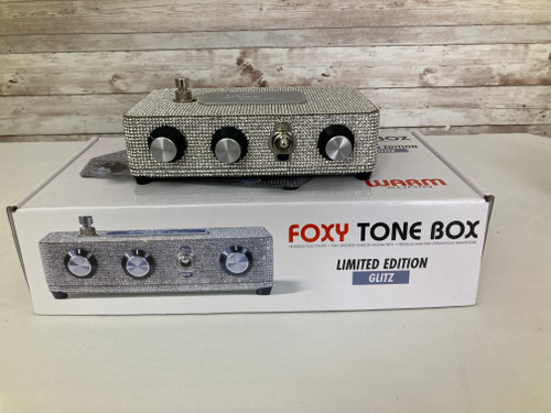 Vist Large View of Product Image Which is Used WARM AUDIO FOXY GLITZ Fuzz Pedal