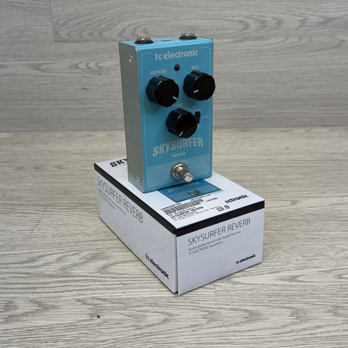 Vist Large View of Product Image Which is Used TC Electronic SKYSURFER REVERB Reverb Pedal