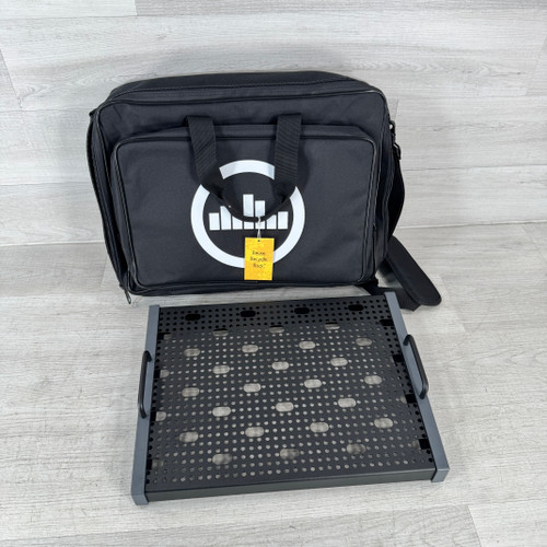 Vist Large View of Product Image Which is Used Temple Audio DUO 17 Templeboard with Soft Case