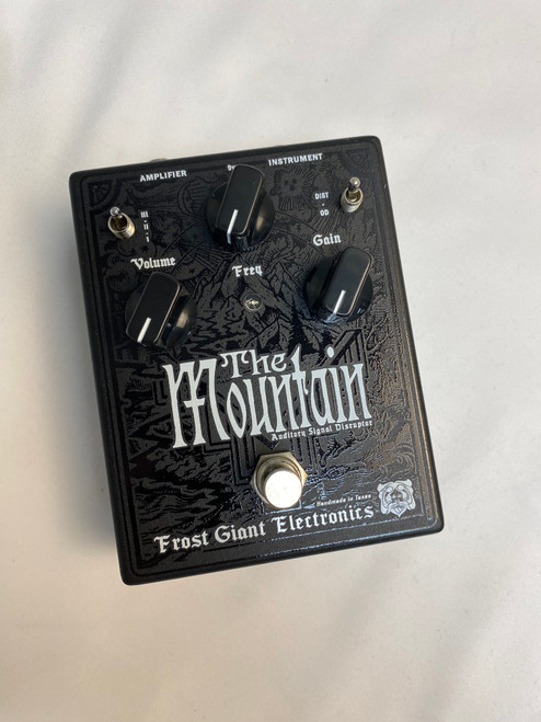 Vist Large View of Product Image Which is Used FROST GIANT THE MOUNTAIN V2 Distortion Pedal