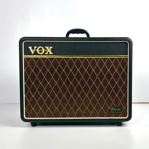 Vist Large View of Product Image Which is Used Vox NT15C1 Night Train 15 Tube Combo Amplifier 1 x 12