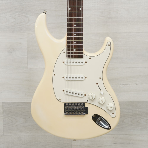 Vist Large View of Product Image Which is Used Archer SS10 Electric Guitar White