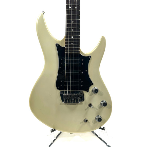 Vist Large View of Product Image Which is Used Peavey Horizon 2 Vintage