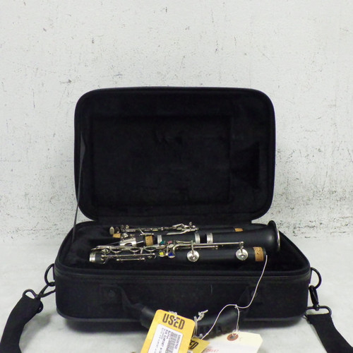 Vist Large View of Product Image Which is Used Buffet B18 Clarinet W/case