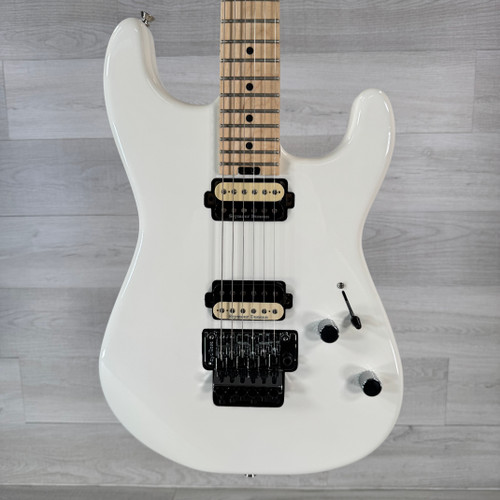 Vist Large View of Product Image Which is Used Charvel Pro-Mod San Dimas Style 1 HH Floyd Rose Electric Guitar - Snow White - Case Included