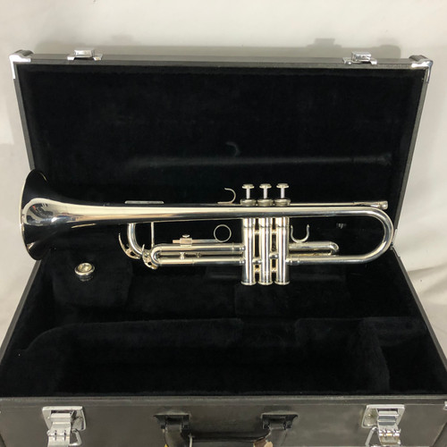Vist Large View of Product Image Which is Used Yamaha YTR2335 Trumpet